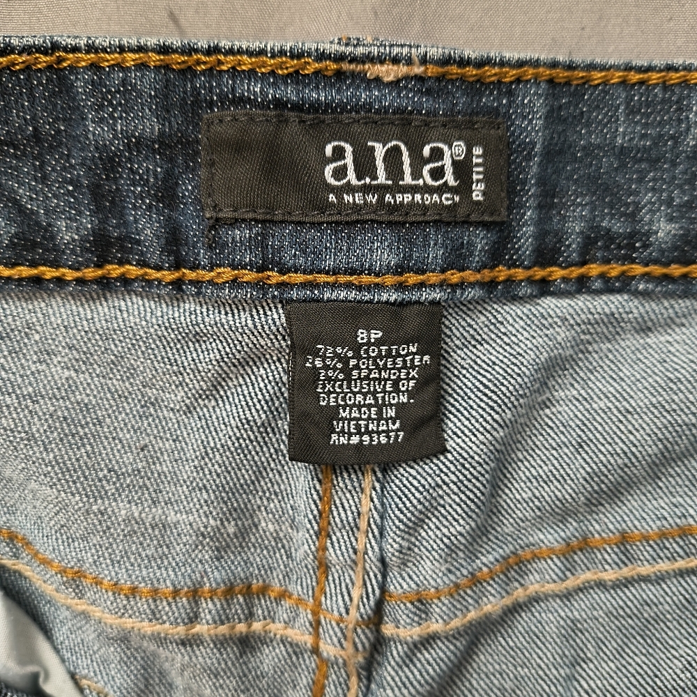a.n.a Women's Classic Blue Jean Shorts - Picture 2 of 5